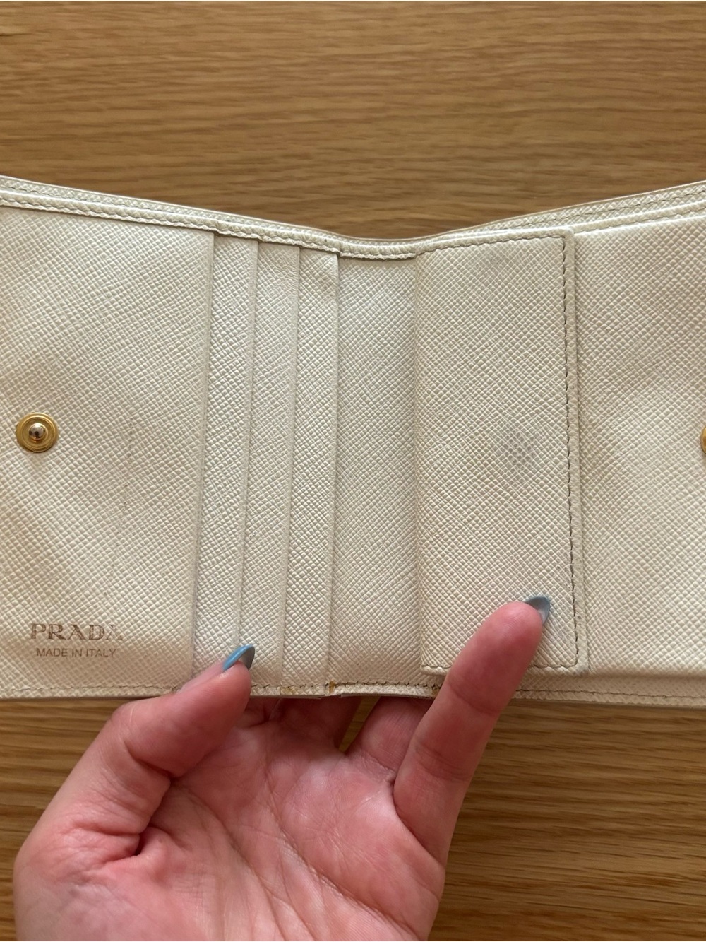 Prada Cream Leather Wallet with Red & Pink Lipstick Print - Picture 3 of 4